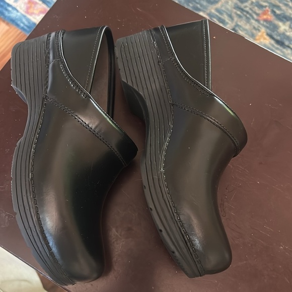 Dansko LT Professional Black Leather Clogs Shoes SZ 40/9.5-10 NEW - Picture 5 of 8